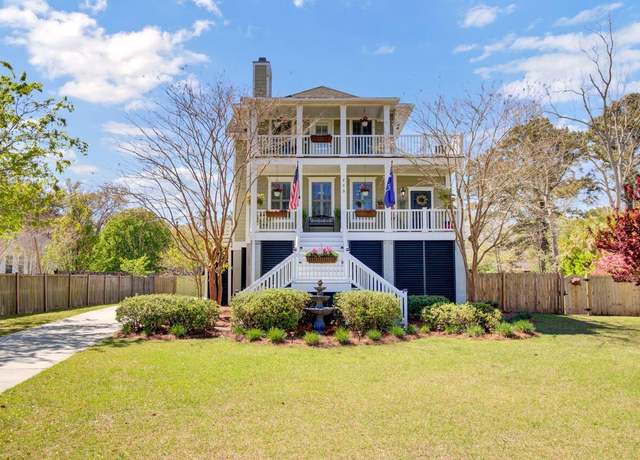 Property at 185 5th Ave, Mount Pleasant, SC 29464, 3 beds, 2.5 baths