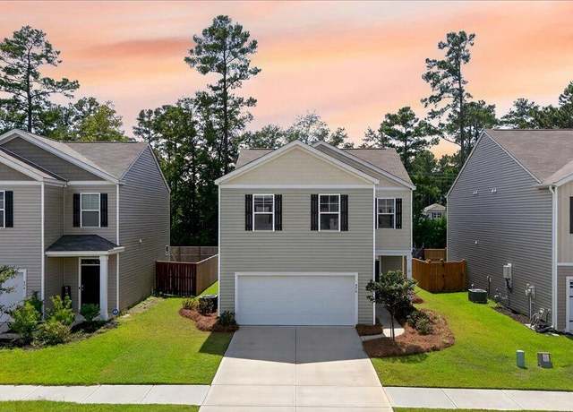 Property at 476 Cedarview Rd, Summerville, SC 29486, 4 beds, 2.5 baths