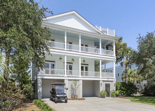 Property at 764 Post Oak Dr, Mount Pleasant, SC 29464, 5 beds, 3.5 baths