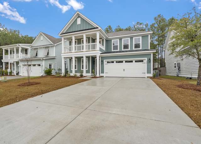 Property at 790 Maynard Ln, Summerville, SC 29486, 5 beds, 4.5 baths