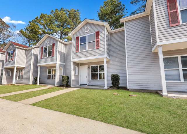 Property at 517 Travelers Blvd, Summerville, SC 29485, 2 beds, 2.5 baths