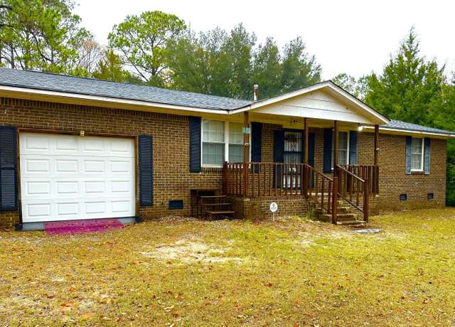 Property at 135 Golden Ave, Eutawville, SC 29048, 4 beds, 1.5 baths