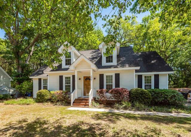 Property at 1070 Blue Marlin Dr, Charleston, SC 29412, 3 beds, 2 baths