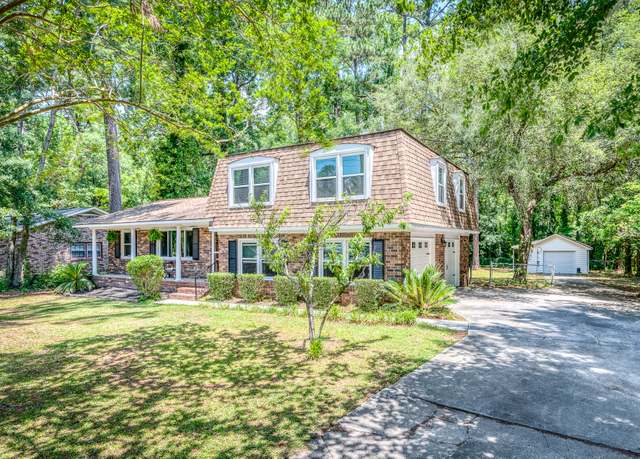 Property at 123 Azalea Dr, Summerville, SC 29485, 3 beds, 2.5 baths