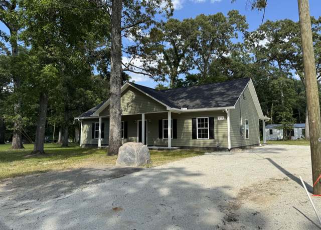 Property at 217 Middleton St, Eutawville, SC 29048, 3 beds, 2 baths