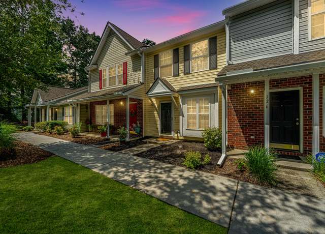 Property at 125 Macy Cir, Goose Creek, SC 29445, 2 beds, 1.5 baths