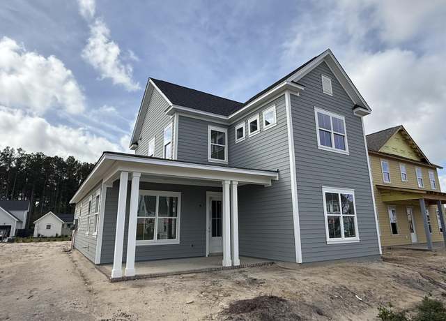 Property at 717 Blueway Ave, Summerville, SC 29486, 3 beds, 3 baths