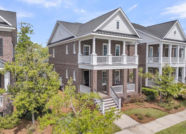 Property at 112 Brailsford St, Charleston, SC 29492, 3 beds, 3.5 baths