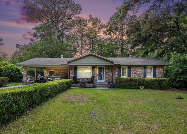 Property at 308 Ashley Dr, Summerville, SC 29485, 3 beds, 2 baths