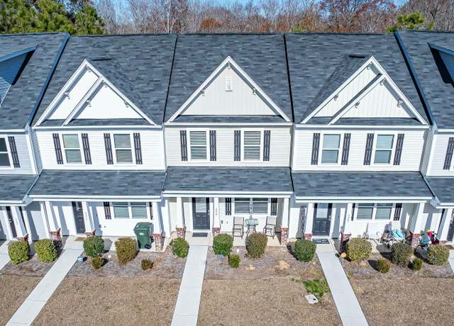 Property at 393 Flyway Rd, Goose Creek, SC 29445, 3 beds, 2.5 baths