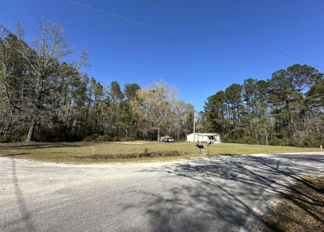 Property at 543 Glen St, Walterboro, SC 29488, 3 beds, 2 baths