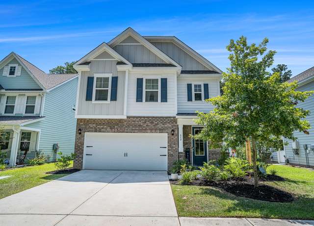 Property at 492 Oak View Way, Summerville, SC 29483, 5 beds, 3 baths