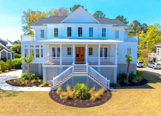 Property at 2912 Yachtsman Dr, Mount Pleasant, SC 29466, 5 beds, 4.5 baths
