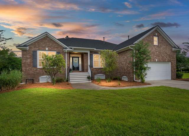 Property at 2772 Latrobe Ct, Mount Pleasant, SC 29466, 4 beds, 3.5 baths