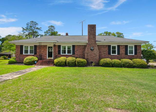 Property at 56 Woodlawn Ter, Bamberg, SC 29003, 3 beds, 1 bath