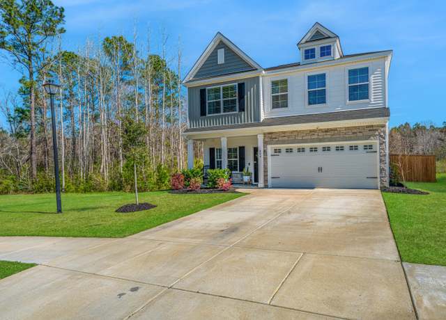 Property at 204 Torslanda Ln, Summerville, SC 29486, 3 beds, 2.5 baths