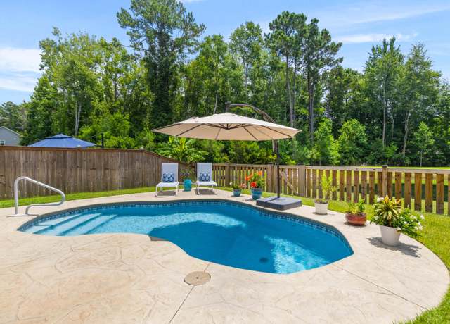 Property at 1173 Triple Crown Ct, Mount Pleasant, SC 29429, 4 beds, 3.5 baths