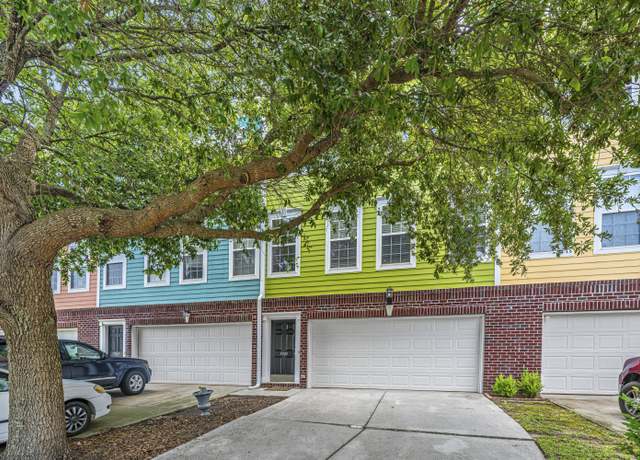 Property at 9305 Sweetbay Ct, Ladson, SC 29456, 4 beds, 3.5 baths