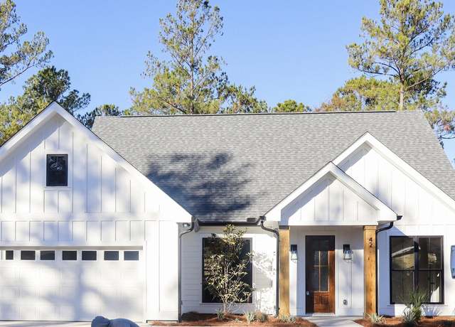 Property at 42 Summer Dr, Walterboro, SC 29488, 4 beds, 2 baths