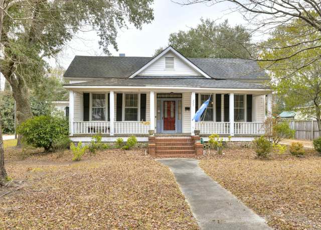Property at 227 N Church St, Manning, SC 29102, 3 beds, 3 baths