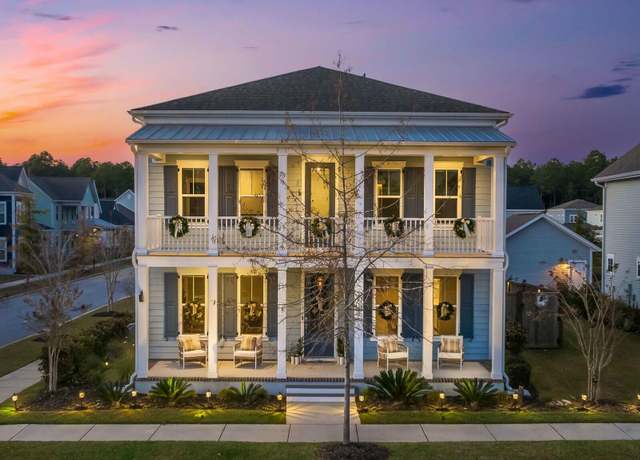 Property at 282 Great Lawn Dr, Summerville, SC 29486, 5 beds, 3.5 baths