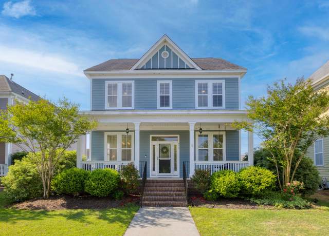 Property at 311 Amaryllis Ave, Summerville, SC 29483, 4 beds, 3.5 baths