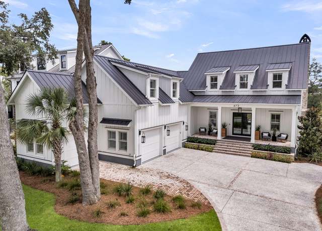 Property at 473 Lesesne St, Charleston, SC 29492, 4 beds, 4.5 baths