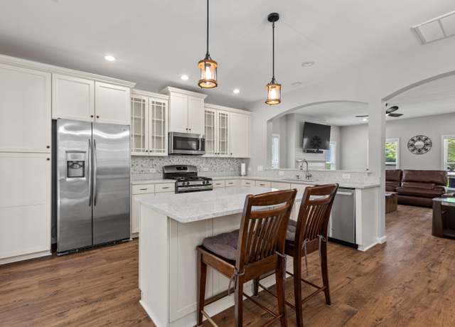 Property at 1666 Sparkleberry Ln, Johns Island, SC 29455, 3 beds, 2.5 baths