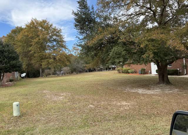 Property at 103 Oakview Cir, Manning, SC 29102
