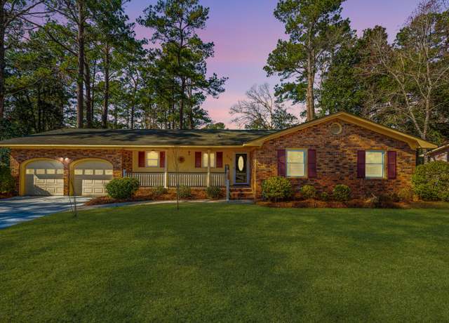 Property at 715 Old Golf Rd, Summerville, SC 29483, 3 beds, 2 baths