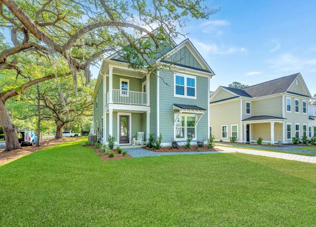 Property at 109 Gray Pine Ln, Summerville, SC 29483, 4 beds, 3 baths
