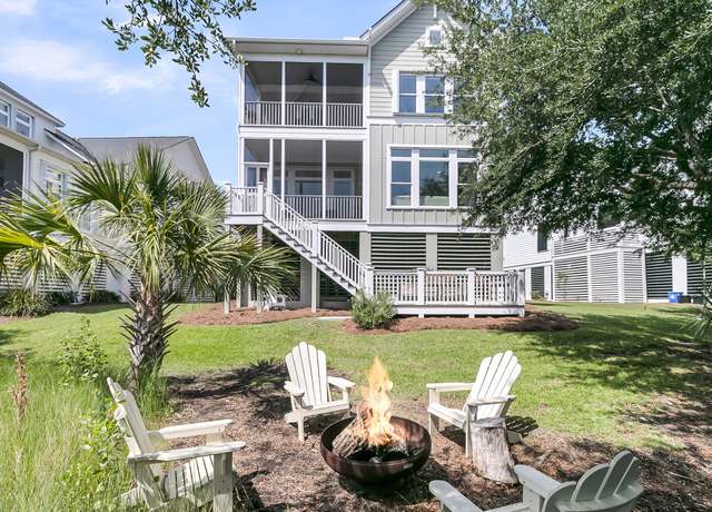 Property at 2072 Amenity Park Dr, Mount Pleasant, SC 29466, 4 beds, 3.5 baths