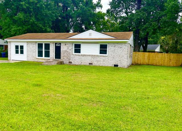 Property at 1847 Mepkin Rd, Charleston, SC 29407, 4 beds, 2 baths