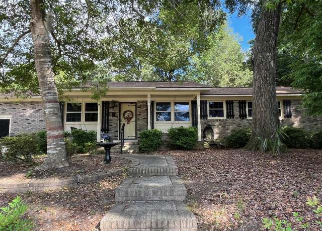 Property at 928 Spring Ct, Hanahan, SC 29410, 3 beds, 2 baths