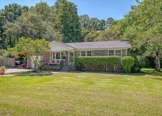 Property at 1137 Oceanview Rd, Charleston, SC 29412, 3 beds, 2 baths