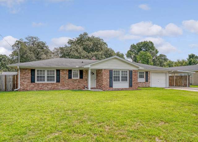 Property at 113 Jackson Rd, Ladson, SC 29456, 3 beds, 2.5 baths