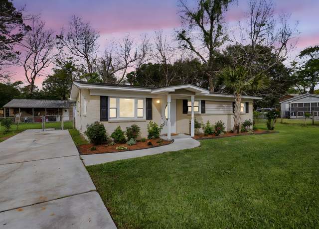Property at 1239 Old Orchard Rd, Charleston, SC 29412, 3 beds, 2 baths