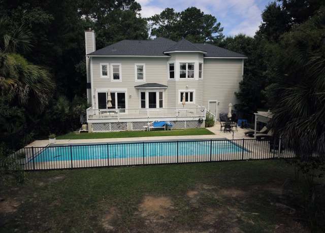 Property at 3335 Cottonfield Dr, Mount Pleasant, SC 29466, 4 beds, 3.5 baths