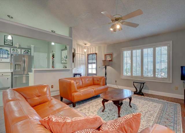 Property at 359 Muirfield Pkwy, Charleston, SC 29414, 4 beds, 2 baths