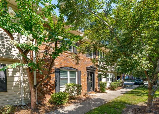 Property at 415 Parkdale Dr Unit E-8, Charleston, SC 29414, 3 beds, 1.5 baths