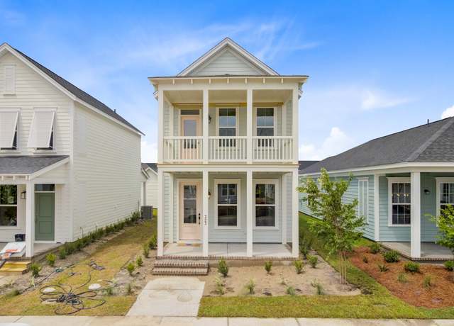 Property at 323 Trailmore Ln, Summerville, SC 29486, 3 beds, 2.5 baths