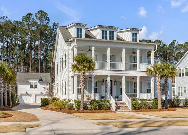 Property at 3699 Goodwater St, Mount Pleasant, SC 29466, 6 beds, 4.5 baths