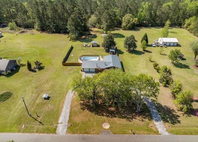 Property at 208 Mini Farm Rd, Bonneau, SC 29431, 3 beds, 2 baths