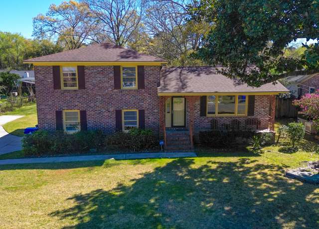 Property at 2467 Birkenhead Dr, Charleston, SC 29414, 4 beds, 2.5 baths