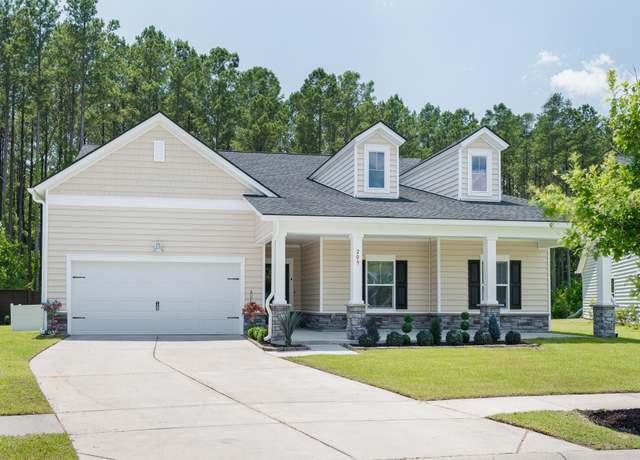 Property at 209 Country Gate Ln, Summerville, SC 29485, 4 beds, 3 baths