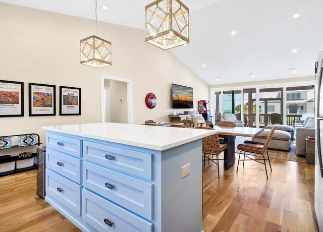 Property at 1701 A Palmetto Blvd, Edisto Island, SC 29438, 4 beds, 3 baths