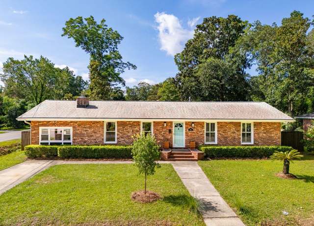 Property at 1103 Byron Rd, Charleston, SC 29407, 4 beds, 2 baths