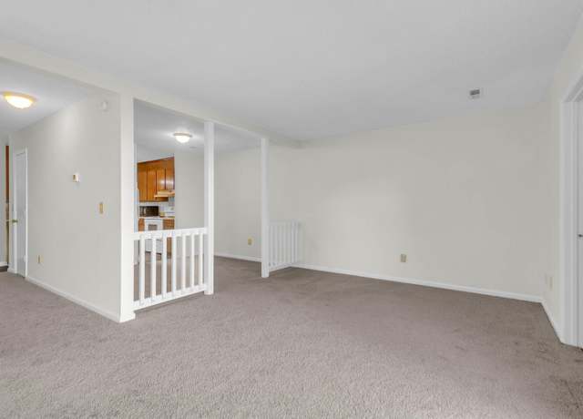 Property at 4722 Whitwil Blvd, North Charleston, SC 29418, 2 beds, 1.5 baths