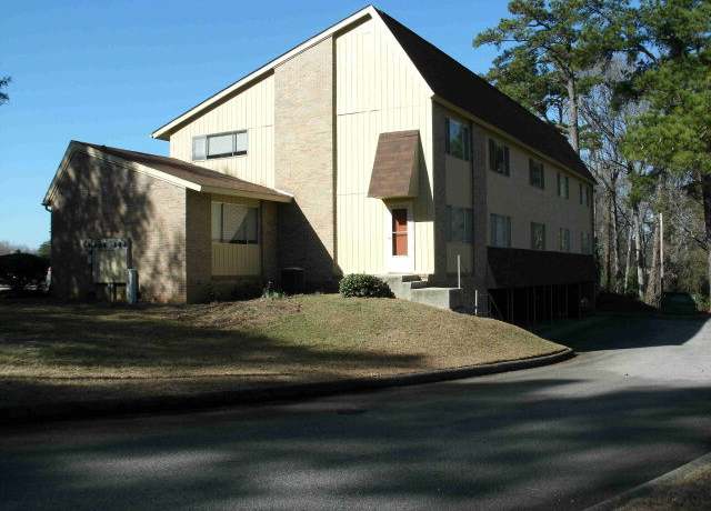 Property at 2251 Hillcrest Unit 6C, Orangeburg, SC 29118, 2 beds, 1.5 baths