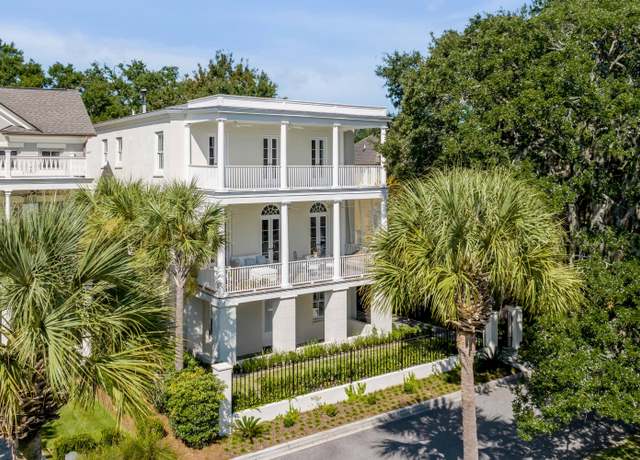 Property at 106 W Shipyard Rd, Mount Pleasant, SC 29464, 4 beds, 4 baths